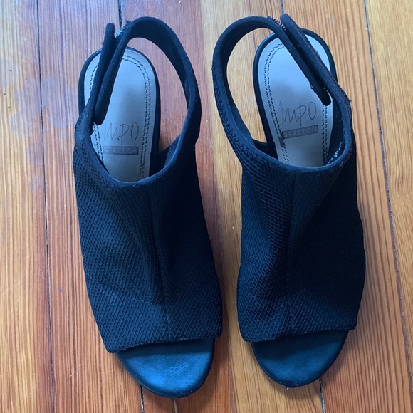 Funky stretchy black wedges - Picture 1 of 6